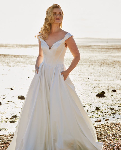 Aurora satin wedding dress hampshire under £1000
