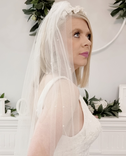 TLV8124 72 INCH VEIL WITH SCATTERED PEARLS